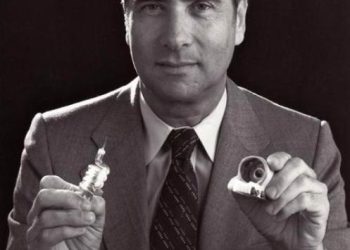 Theodore Maiman