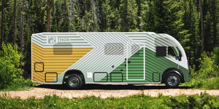 Thor ve Harbinger’ın yeni hibrit karavanlarıyla kamp alanında daha fazla zaman geçirebilirsiniz.