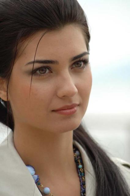 Tuba Buyukustun