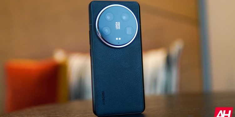 Xiaomi 15 Ultra’nın kamera detayları sızdırıldı: İşte merakla beklenen amiral gemisi hakkındaki bilgiler!