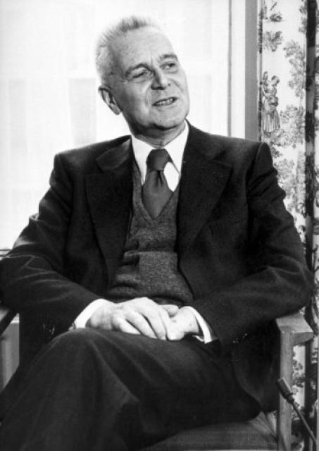 Yan Tinbergen