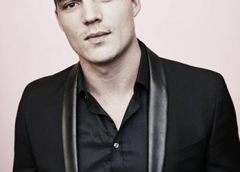Zane Holtz