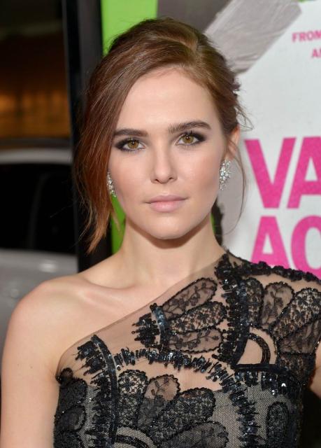 Zoey Deutch