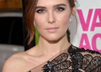 Zoey Deutch