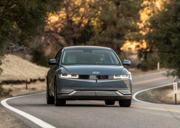 Hyundai ve Kia, 208,000 Elektrikli Aracı Geri Çağırıyor