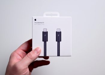 Apple’ın yeni 70 dolarlık Thunderbolt 5 Pro kablosuyla deneyimlerimizi paylaşıyoruz