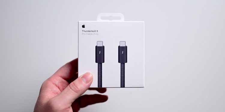 Apple’ın yeni 70 dolarlık Thunderbolt 5 Pro kablosuyla deneyimlerimizi paylaşıyoruz
