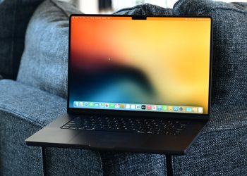 MacBook Pro Serisi, 20. yıl dönümü için 2026’da büyük bir tasarım değişikliği alabilir.