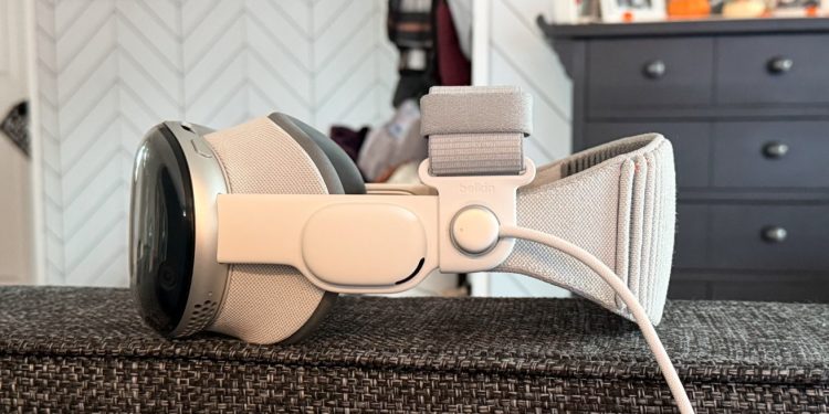 Apple’ın yapmak istemediği Belkin’in Vision Pro kayışıyla ellerinizde deneyin