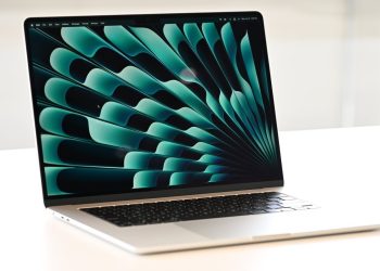 MacBook Air OLED Ekranlı Modeli 2028’e Kadar Gecikebilir