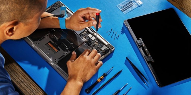 Apple, iPhone 16 tamirleri için yedek parça tedarikine başlıyor