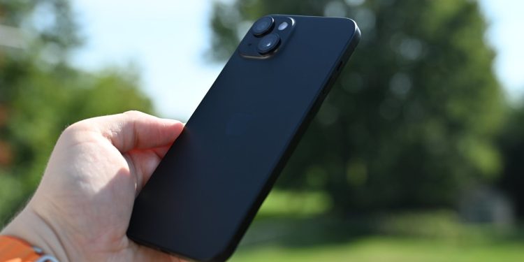 “Sızdırma: ‘Graykey’ iPhone hackleme aracıyla hangi suçlamalar açılıyor?”