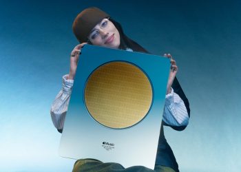 “Apple Music, Billie Eilish’in Rekor Kıran Yılını Kutluyor”