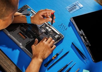 “Apple, MacBook Pro Hoparlör Tamir Maliyetlerini Düşürdü”