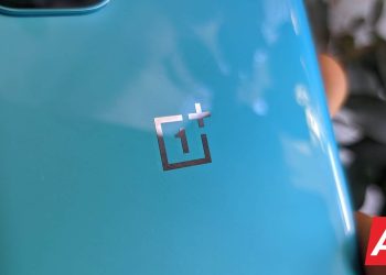 “OnePlus, Snapdragon 8 Elite ile Kompakt Bir Amiral Gemisi Akıllı Telefonu Piyasaya SÜrebilir”