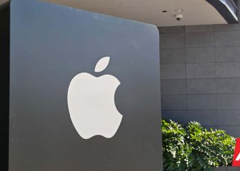 “Apple ve Google, Mobil Tarayıcılarda İnovasyonu Engelliyor”