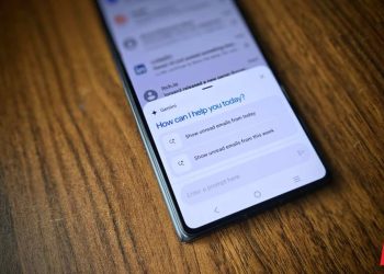 iPhone kullanıcıları artık Gemini uygulamasını kullanabilir.