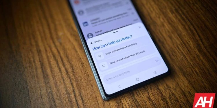 iPhone kullanıcıları artık Gemini uygulamasını kullanabilir.