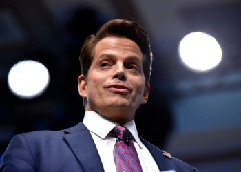 FTX iflas malvarlığı Anthony Scaramucci ve FWD.us’a dava açtı.