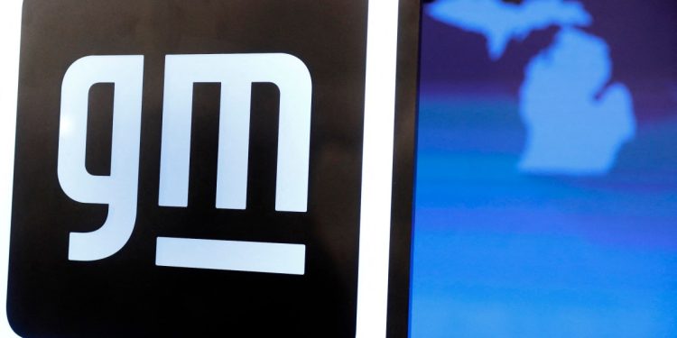 General Motors, maliyetleri düşürmek için 1,000 işi daha azaltıyor.