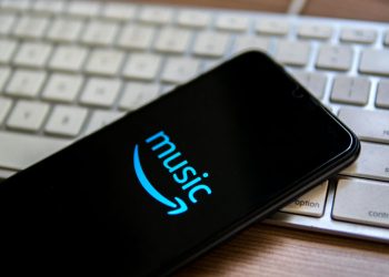 Amazon’un yeni müzik planı, ayda bir sesli kitap içerecek.