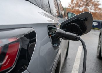 Trump, 7,500 dolarlık EV vergi kredisine son vermeyi düşünüyor.