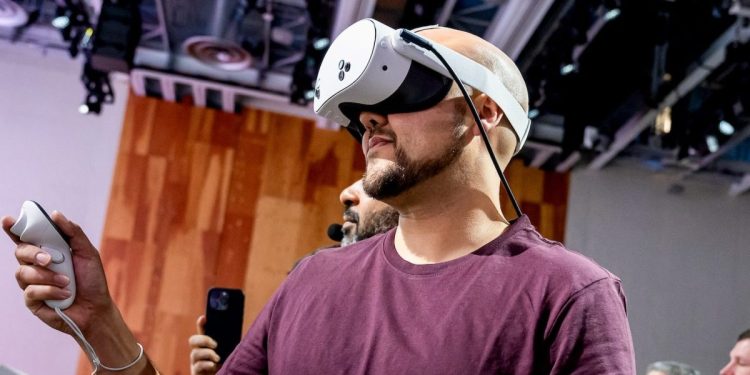 Meta, ABD ve İngiltere üniversitelerinde VR eğitim test ediyor, Avrupa’da ‘metaversity’ kuruyor.
