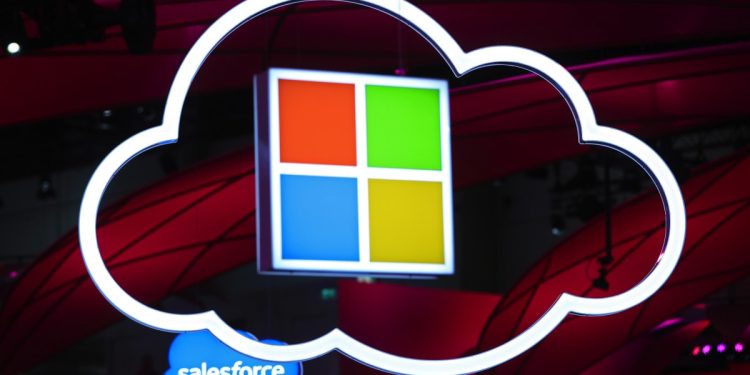 Microsoft, veri işleme ve güvenlik için yeni özel çipler çıkarıyor.