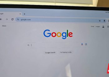 Eski Google CEO’su, Chrome’un zorla satılmasının ‘korkunç bir fikir’ olduğunu söyledi