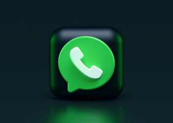 WhatsApp, sesli mesajları yazılı hale getirme özelliğini sunmaya başladı.