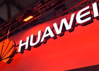 Huawei, ‘hırsızlık ve dolandırıcılık’ suçlamalarının reddini talep ediyor