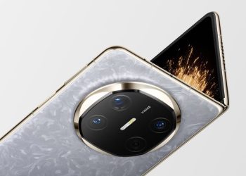Huawei Mate X6 Katlanabilir Telefon Resmi Olarak Tanıtıldı: Daha İnce Tasarım ve Daha Büyük Ekranlar!