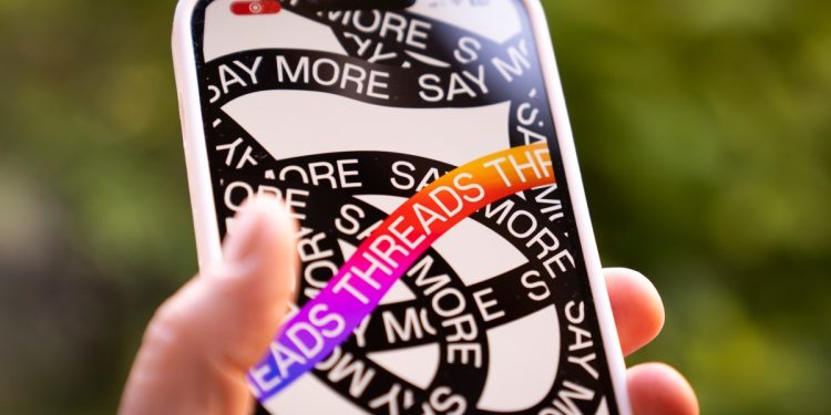 Meta’nın Threads’i Bluesky’nin ‘Başlangıç Paketleri’ni kendi versiyonuyla geliştiriyor.