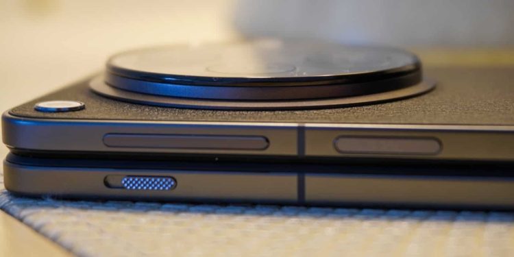 Popüler Tahminciden OnePlus V Flip için Yeni Lansman Zamanı Açıklandı