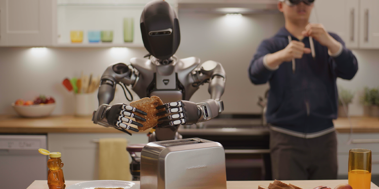 Ev İşlerini Üstlenen Robotları Eğitmek: Yeni Teknolojiler ve Yöntemler