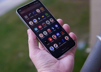 Samsung Kasım güvenlik yaması 50’den fazla sorunu düzeltiyor.