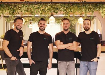 Kitap Yazma Hırsında Müsait Bir An: AI Yayıncı Spines ile Anlaşma Yapın!