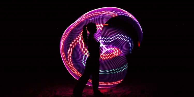 Lenovo, küresel Tech World etkinliğinde kapsamlı yeni hibrit yapay zeka portföyünü duyurdu.