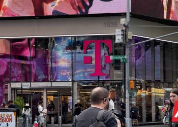 T-Mobile’dan Amerika’daki 55 Yaş ve Üstü Müşterilere Yeniden Promosyonlar
