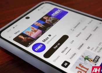 YouTube kullanıcıları Android cihazlarda iki oynatma hatasıyla karşı karşıya kalıyor.