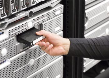 Huawei, 72TB depolama kapasiteli SSD-kaset hibrit depolama cihazı geliştirdi.