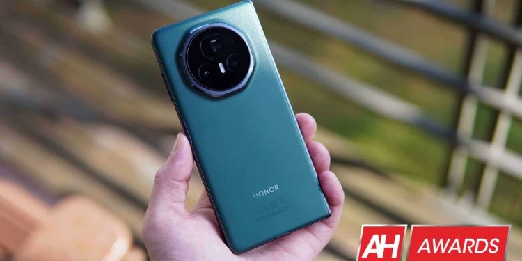 AH Ödülleri: 2024’ün En İyi Katlanabilir Akıllı Telefonu: HONOR Magic V3