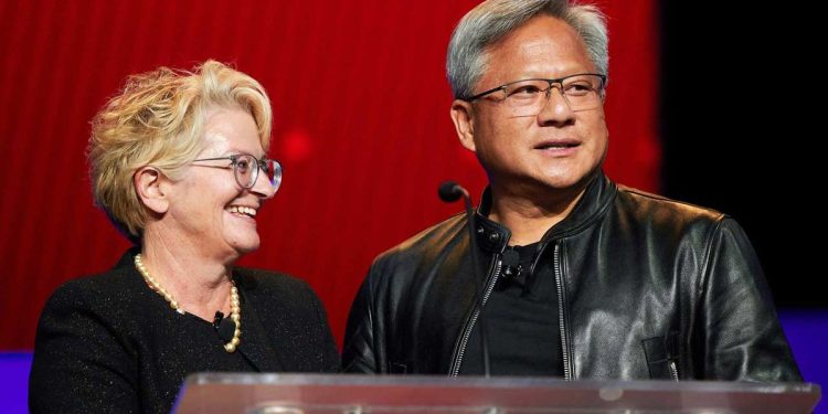 Nvidia CEO’su Jensen Huang, ABD gazetesi tarafından 8 milyar dolarlık vergi kaçırma iddiasıyla suçlandı; ailesi estate vergi avantajından faydalanacak.
