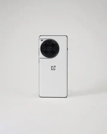 OnePlus 13 prototype design image 1