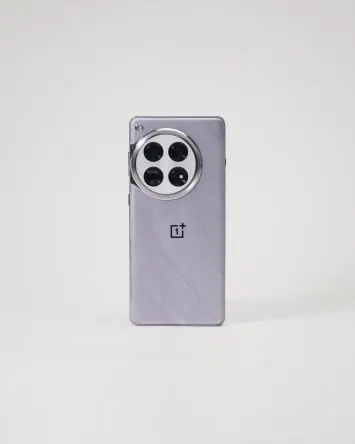 OnePlus 13 prototype design image 2