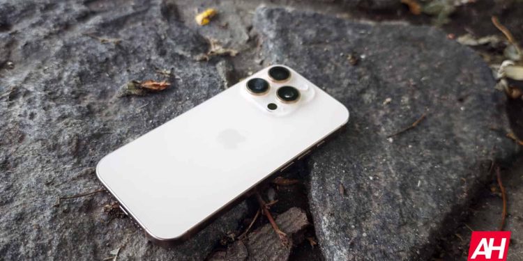 “Apple, Dünya’nın En Büyük Akıllı Telefon Pazarında Humbles”