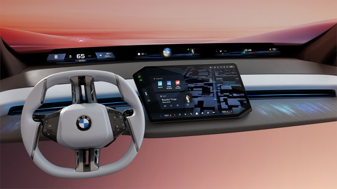 BMW's new Panoramic iDrive UI