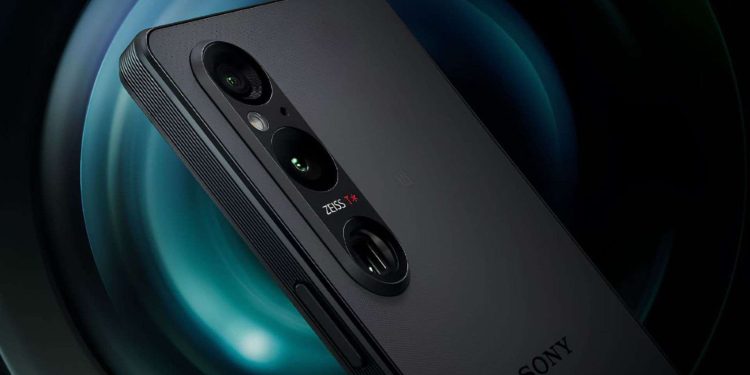 “Sony Xperia 1 V, Android 15 Güncellemesini Nihayet Alıyor”