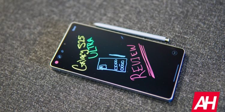 Galaxy S25 Ultra, Akıllı Telefon Ekranlarının Kralı!