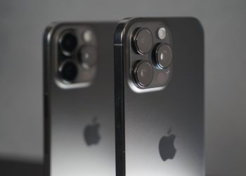 “Akıllı Telefon Sektörü Durağanlaşırken Apple Pazar Payını Artırıyor – 2025 Başları”